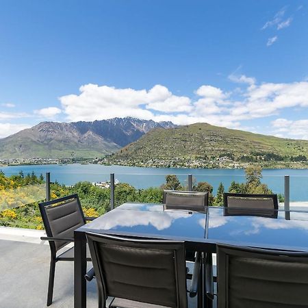 Okataina - Means Place Of Laughter, Luxury Retreat Villa Queenstown Exteriör bild