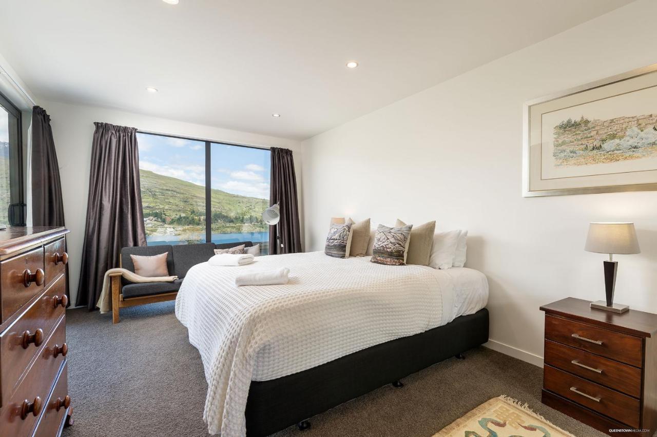 Okataina - Means Place Of Laughter, Luxury Retreat Villa Queenstown Exteriör bild