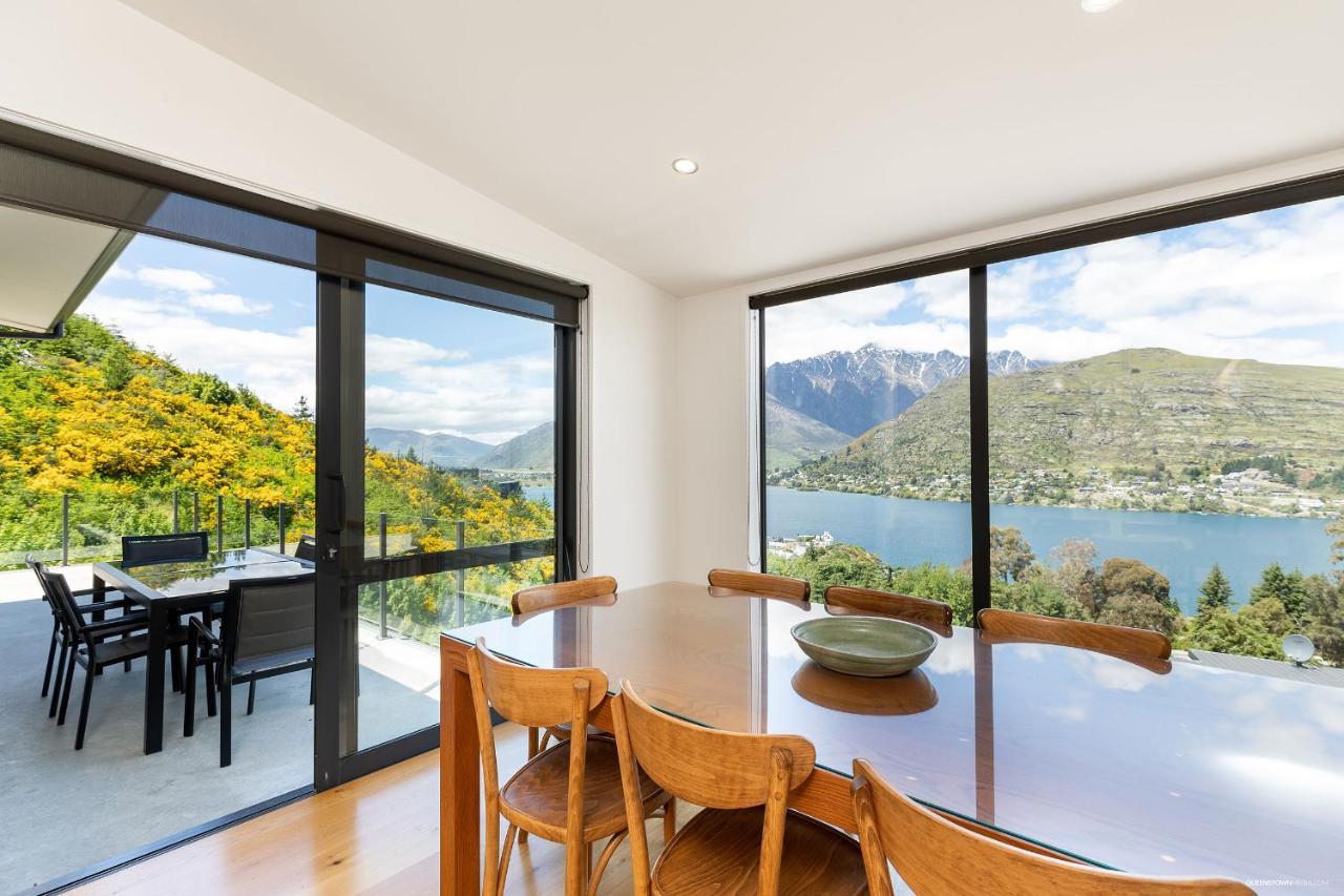 Okataina - Means Place Of Laughter, Luxury Retreat Villa Queenstown Exteriör bild