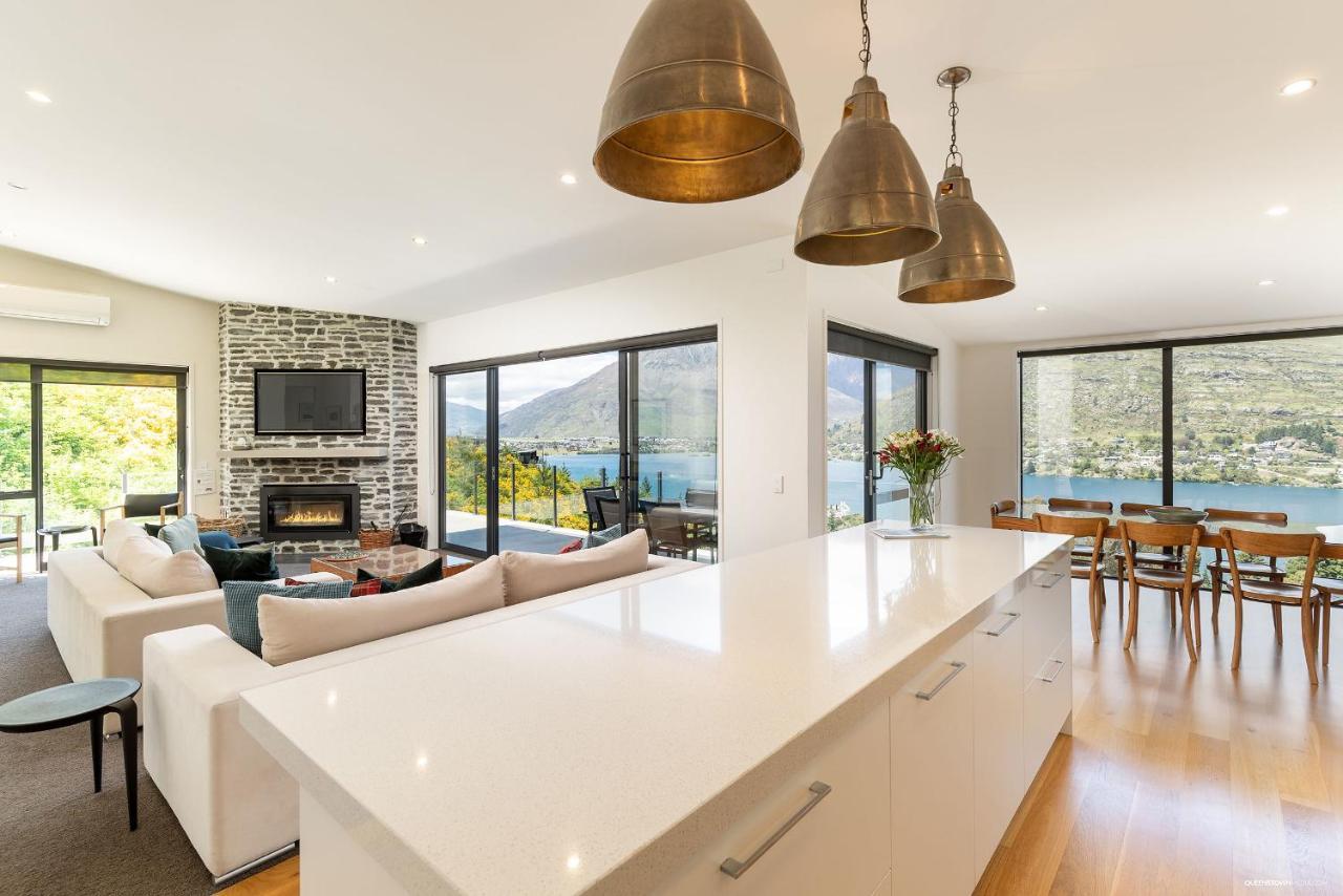 Okataina - Means Place Of Laughter, Luxury Retreat Villa Queenstown Exteriör bild