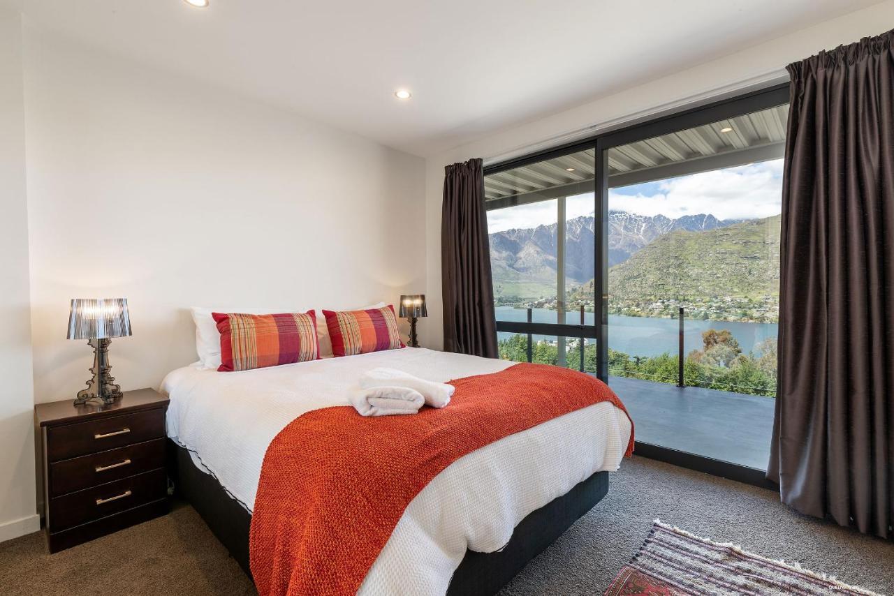 Okataina - Means Place Of Laughter, Luxury Retreat Villa Queenstown Exteriör bild